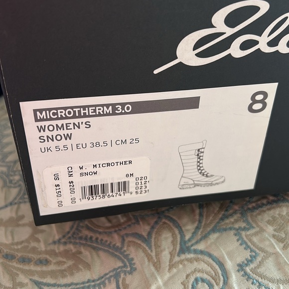 Eddie Bauer tall micro therm 3.0 snow boots size 8 new in box - Picture 10 of 10